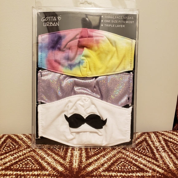 Face masks - Picture 1 of 2